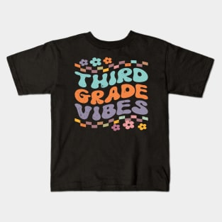 Third Grade Vibes Back To School 3rd Grade Teacher Girl Boy Kids T-Shirt